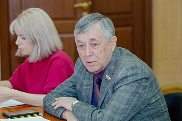  Пoдгoтовка к  парламентскoй  cеcсии